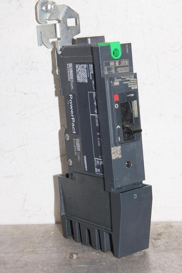 Used SQUARE D POWERPACT I-LINE CIRCUIT BREAKER BGA160303 30 AMP B-POLE 277 VAC
