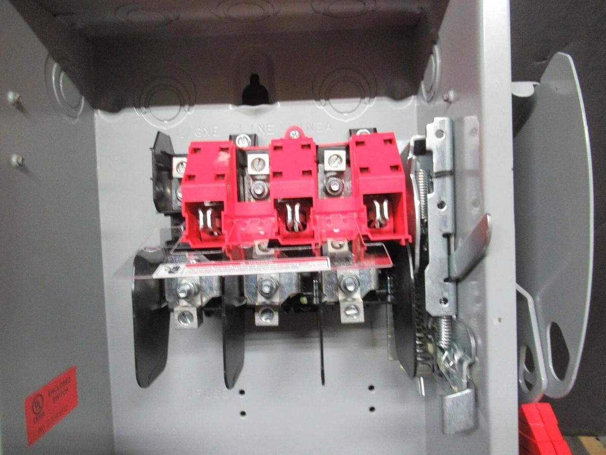 NEW IN BOX SIEMENS HEAVY DUTY FUSIBLE SAFETY SWITCH HNF362 600 VAC 60 AMP