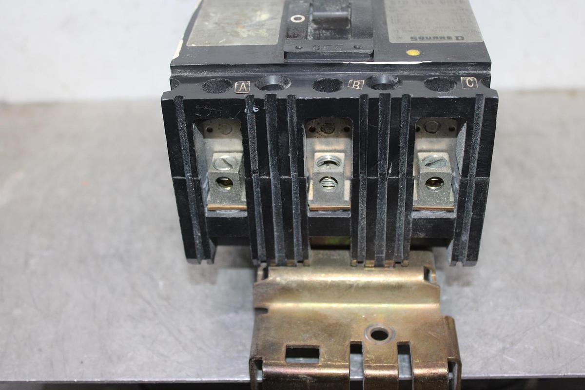 Used SQUARE D I-LINE CIRCUIT BREAKER FH36020 20 AMP 600 VOLT 3-POLE