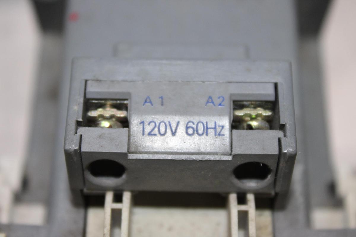 Used BENSHAW NEMA CONTACTOR RSC-300 SIZE 5 350 AMP 600 VOLT 3-POLE
