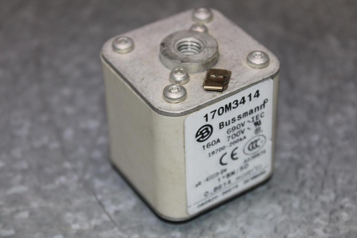 Used POWERS SYSTEM 600 UNITARY CONTROLLER 544-550 24 VAC 2 AMP W/ KEY