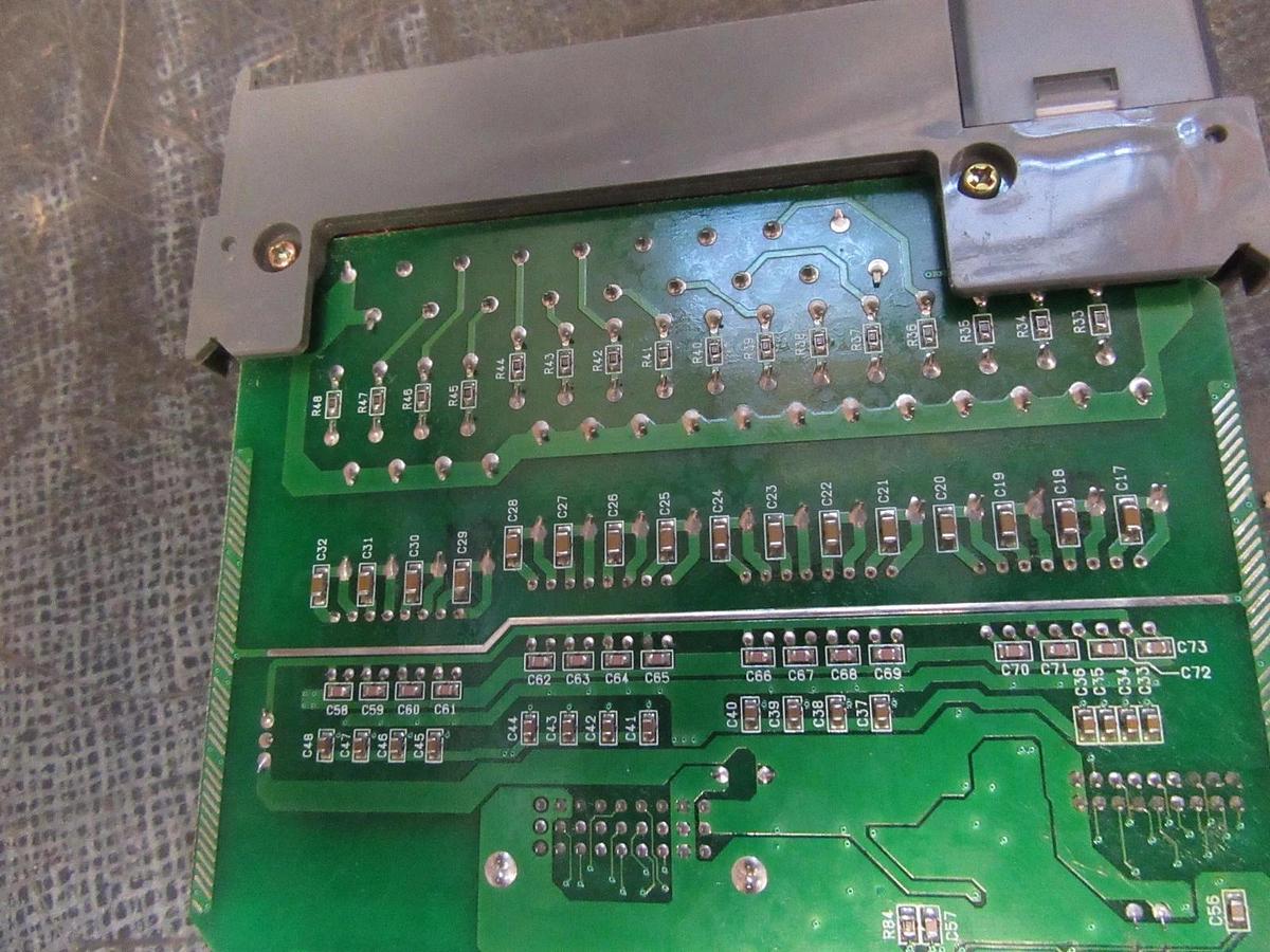 Used ALLEN BRADLEY INPUT MODULE 1746-IA16 SERIES C 85-132VAC 50/60HZ **WARRANTY**