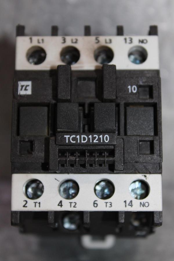 Used TC CONTACTOR TC1D1210 25 AMP 600 VAC 3-POLE 10 HP COIL: 120V **WARRANTY**