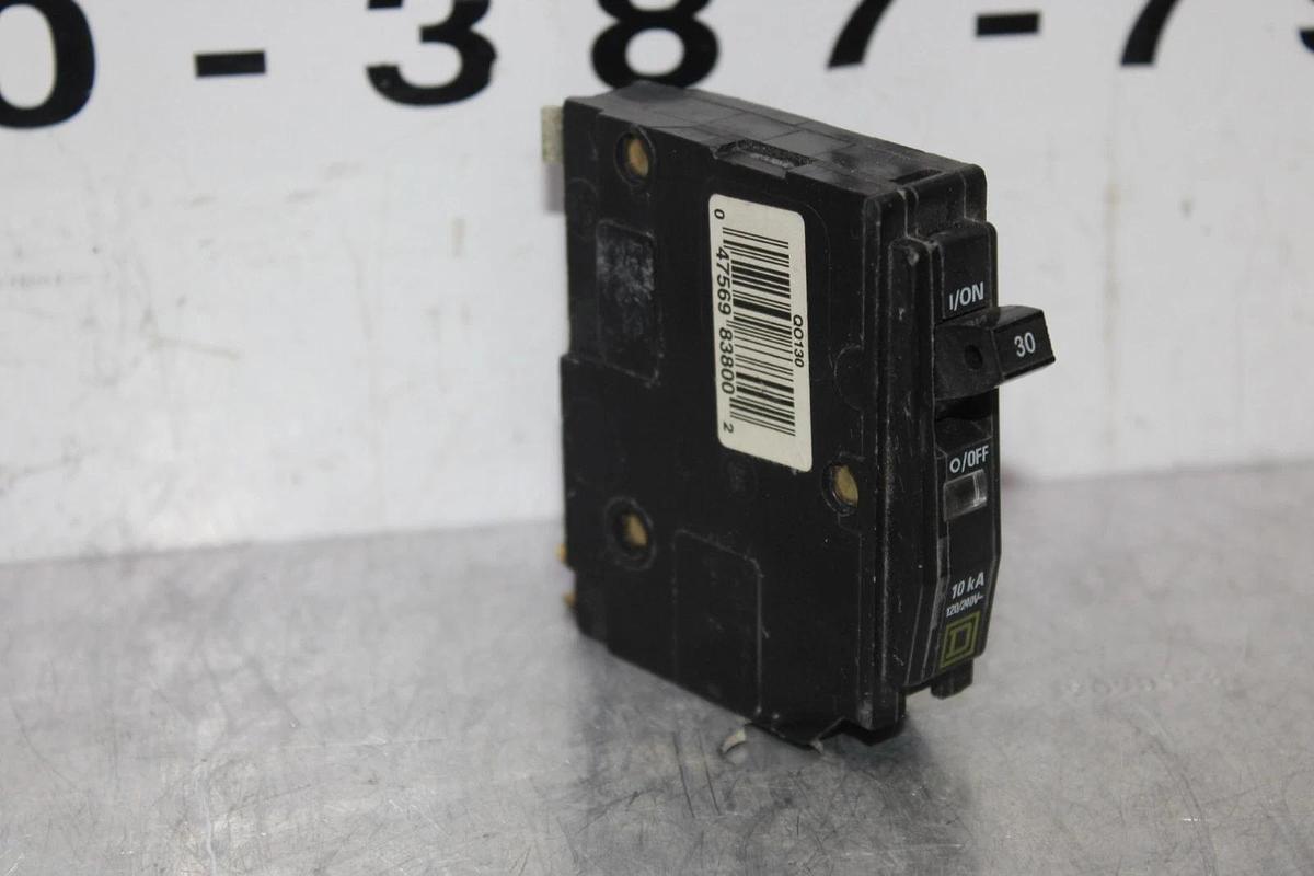 Used SQUARE D SINGLE POLE QO CIRCUIT BREAKER AD-7621 QO12030 30 AMP 240 VAC 1-POLE