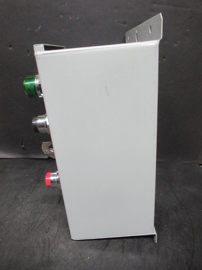 EATON COMBINATION STARTER ECN0718CAB TYPE: 12 W/ AN16DN0 27 AMP 600 VAC