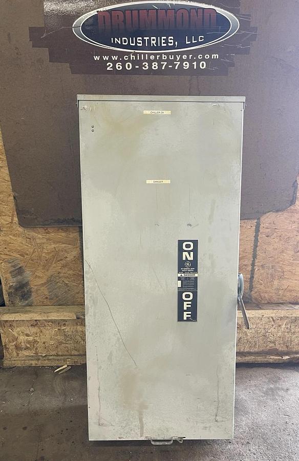 Used GENERAL ELECTRIC SAFETY DISCONNECT SWITCH TG3325R 400 AMP 240 VAC 100 HP NEMA 3R