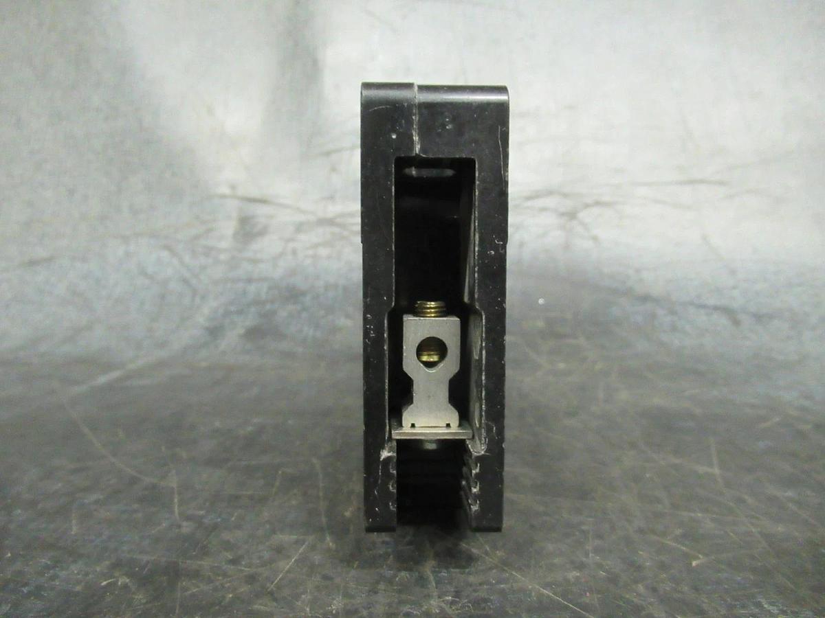 Used SQUARE D SINGLE POLE CIRCUIT BREAKER 20A EDB14020 277VAC **WARRANTY INCLUDED**