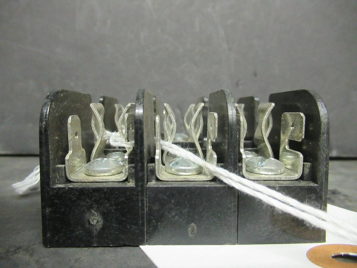 Used FERRAZ SHAWMUT FUSE HOLDER 30313 FOR 30 AMP 600 V FUSES **WARRANTY**