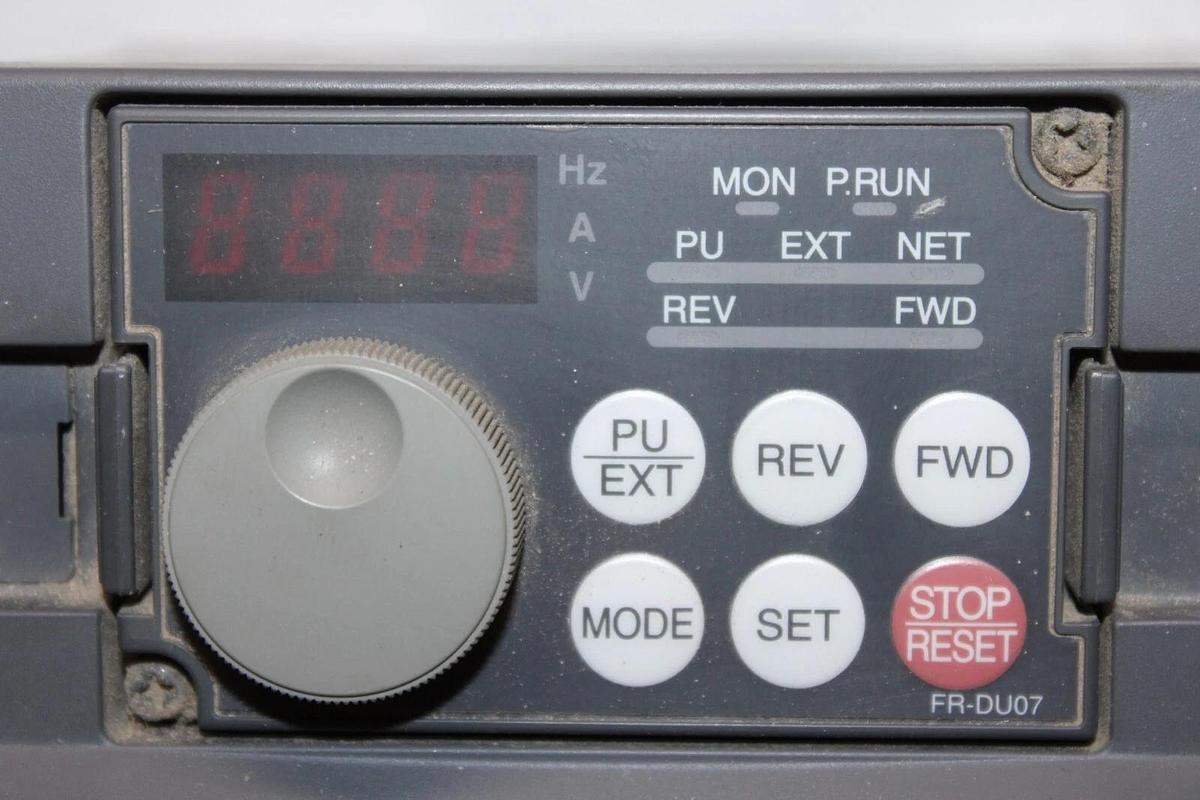 Used MITSUBISHI VARIABLE FREQUENCY INVERTER A700 FR-A720-00080-NA 240V 14A 3-PHASE