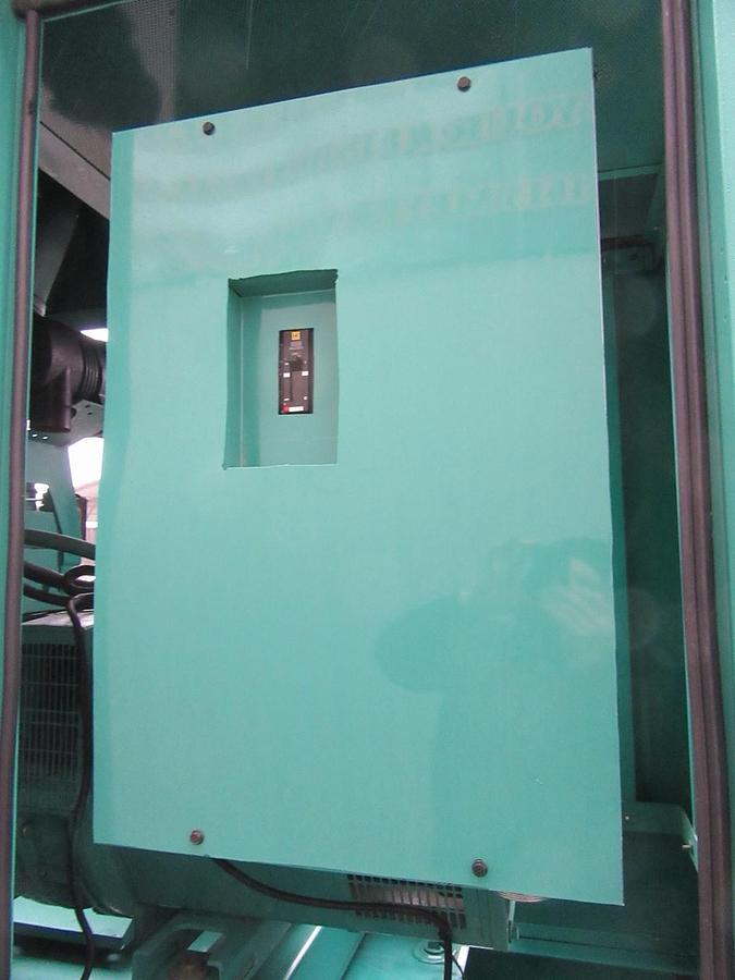 Used 40 KW DIESEL GENERATOR CUMMINS 120/240V B3.9-G2 RECONNECTABLE VIDEO ENCLOSED