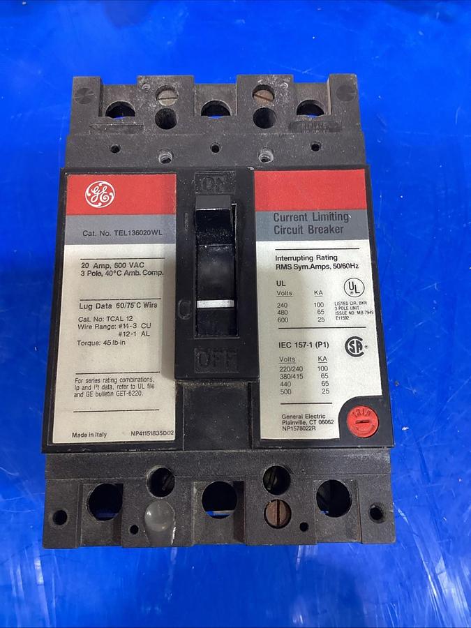 Used LOT OF 2 GE CIRCUIT BREAKER TEY120 20 AMP 1-POLE 277 VAC HID HACR TEY M-1068