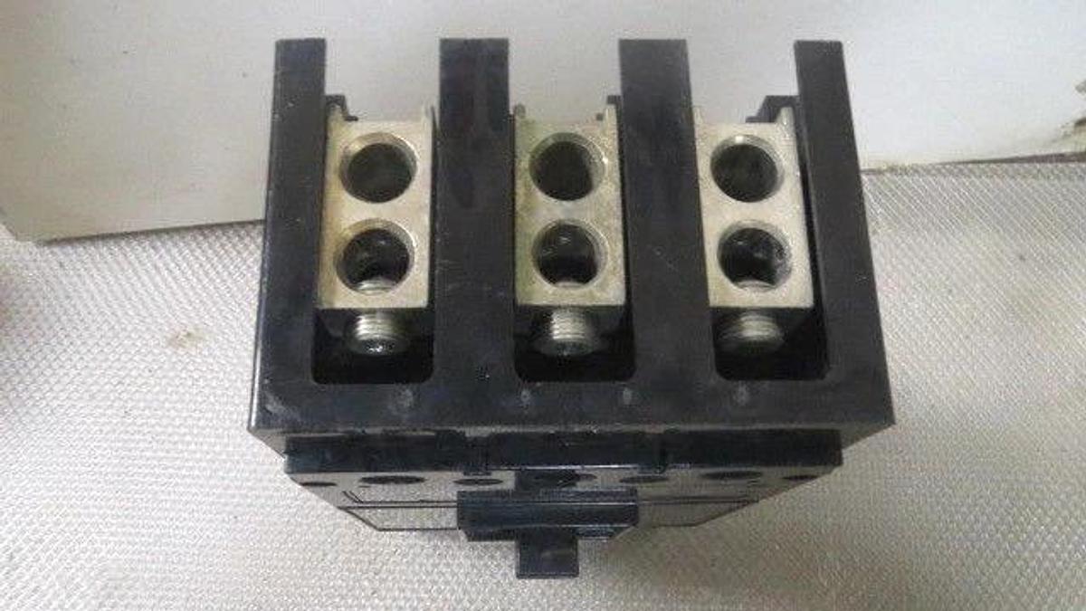 Used CUTLER HAMMER KS-Y BREAKER 400 AMP 600 VAC 3 POLE MODEL KS36040YD **WARRANTY**