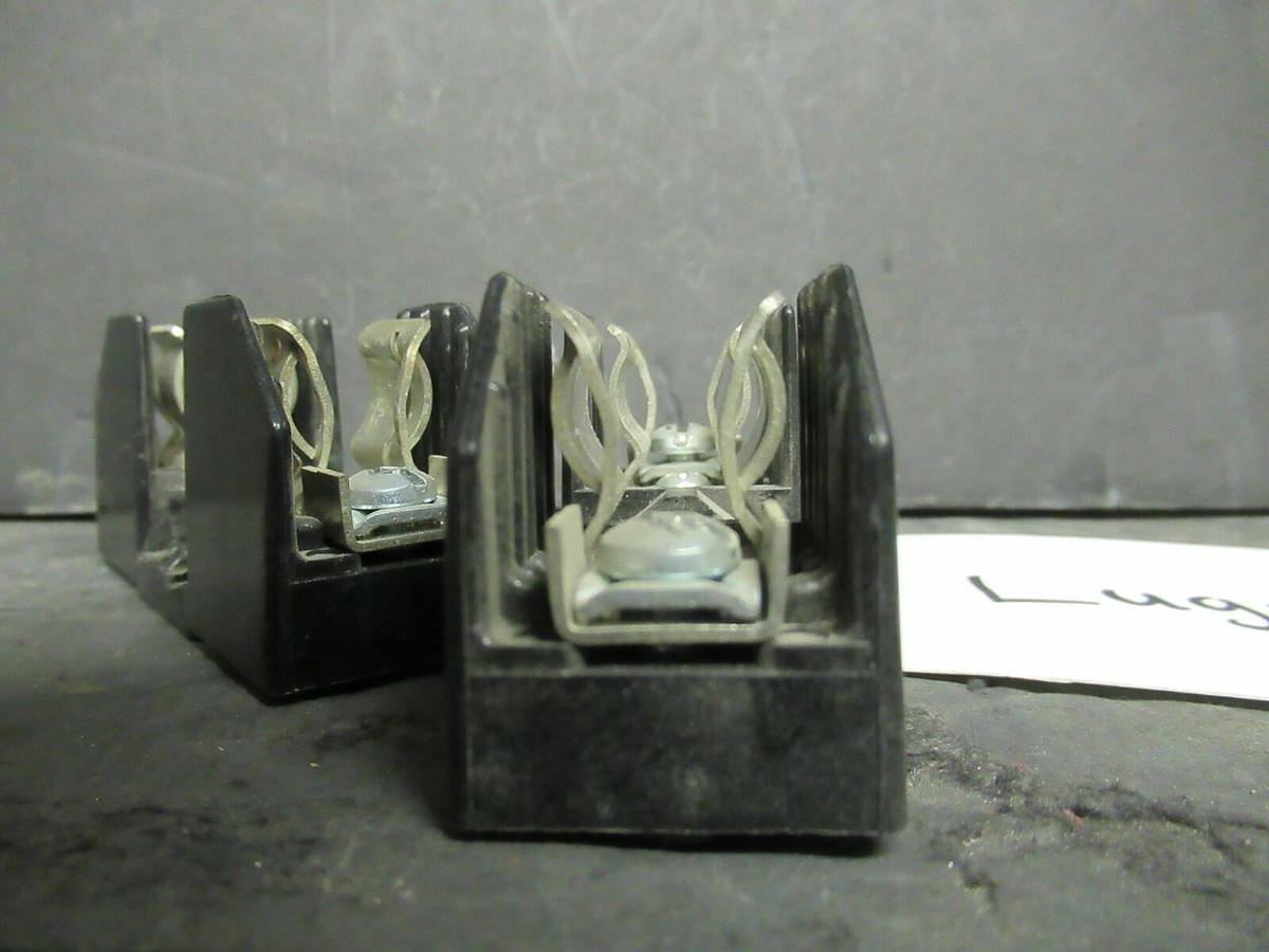 Used LOT OF 2 BUSSMANN FUSE HOLDER H25030-1P FOR 30 AMP 250 V FUSES