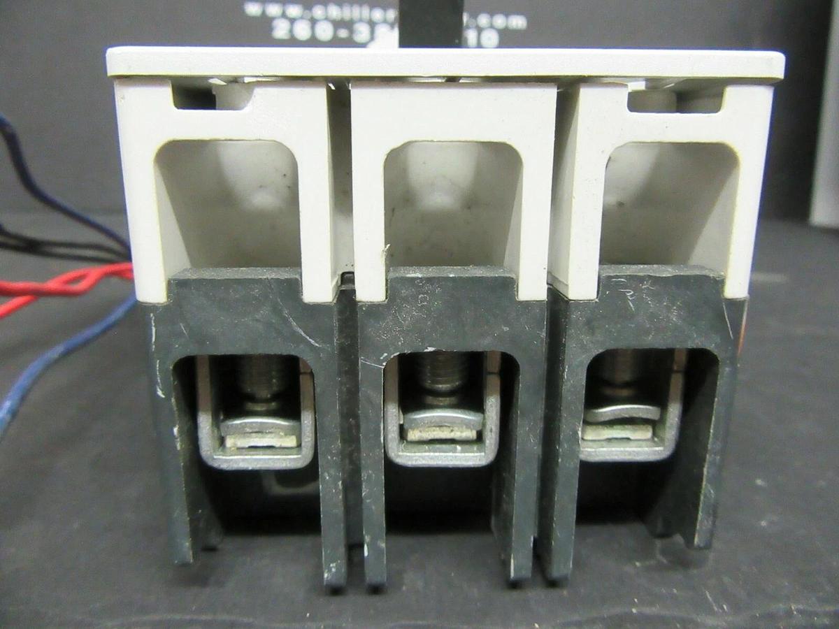 Used 7 AMP ALLEN BRADLEY BREAKER 140M-H8P-B70 3 POLE 480 VAC **WARRANTY INCLUDED**