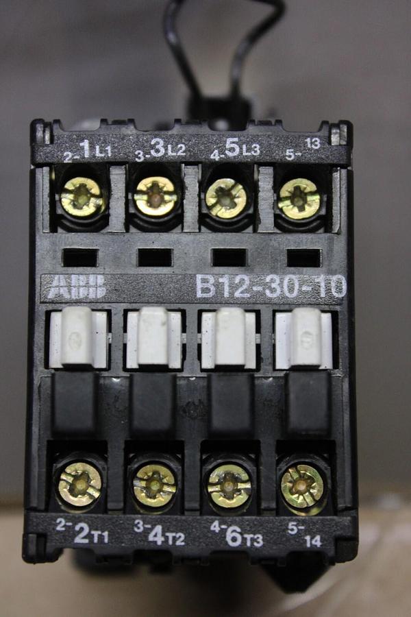 Used ABB CONTACTOR B12-30-10 20-28 AMP 600 VAC 10 HP 5.5 kW 3-POLE 3-PHASE COIL: 120V