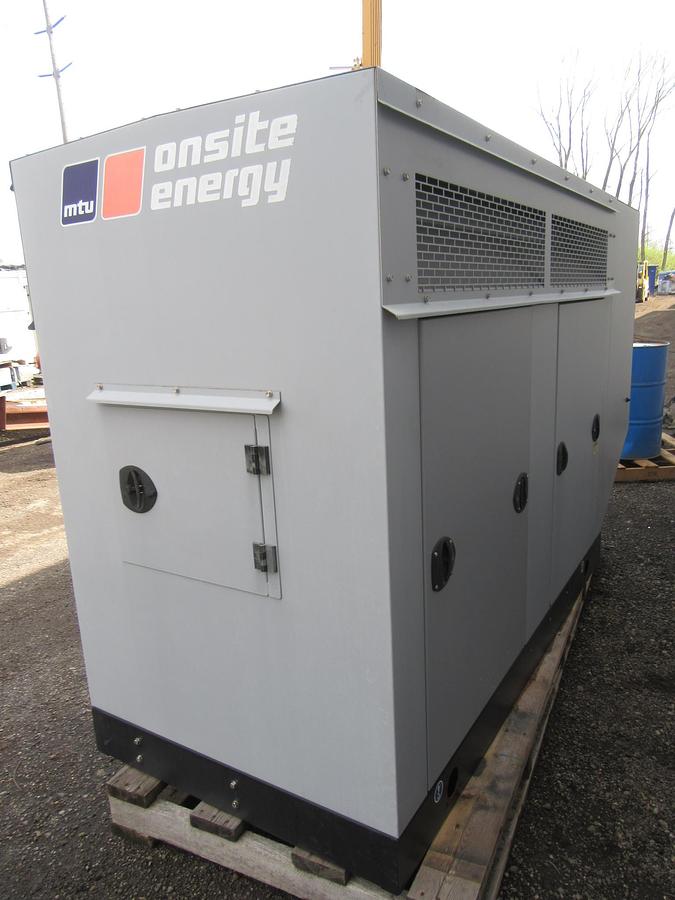 Used 30 KW GENERATOR MTU 4.3 NAT. GAS LP PROPANE 120/240 VOLT 1PH 207 HRS 40KW 2017