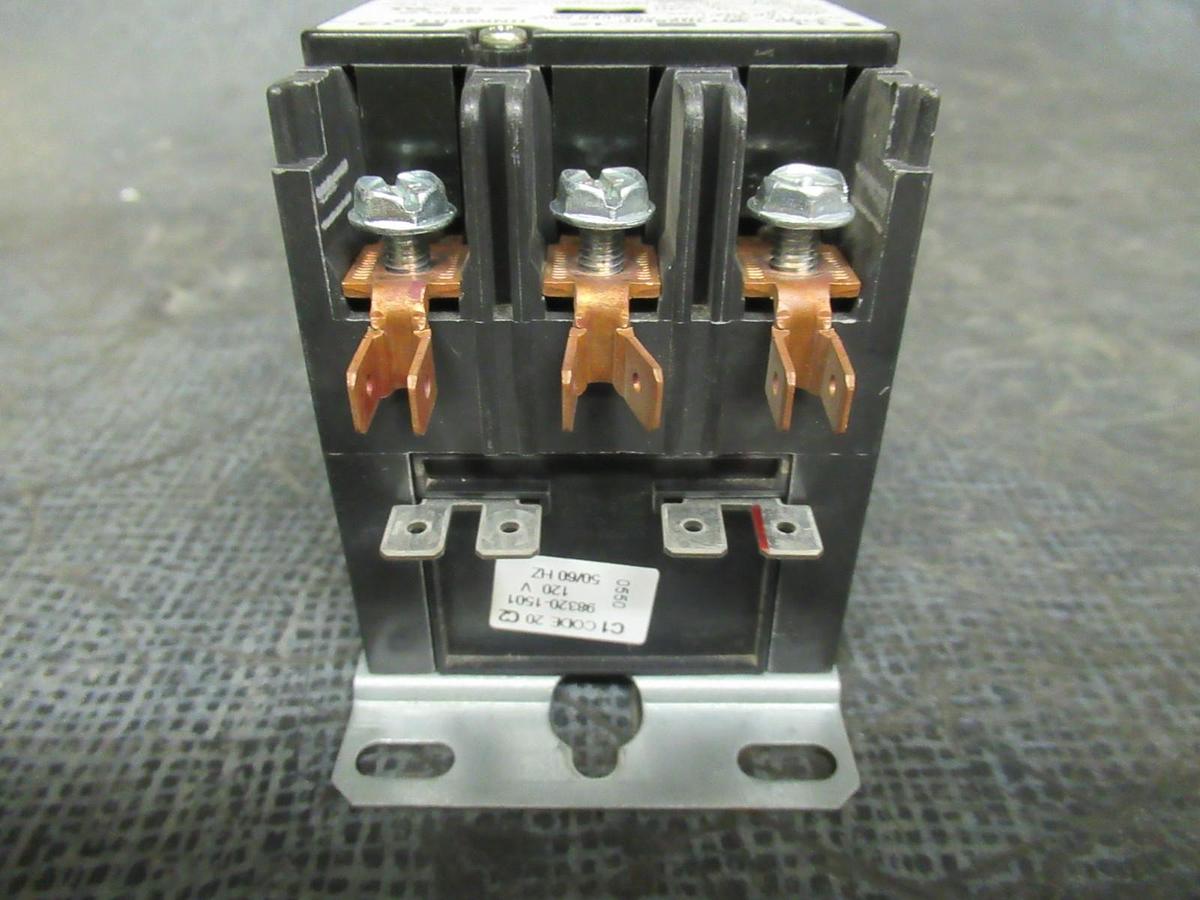 Used PRODUCTS UNLIMITED CONTACTOR 50A/RES 600V 25HP 120V COIL 50/60HZ 3100-30T2028MC