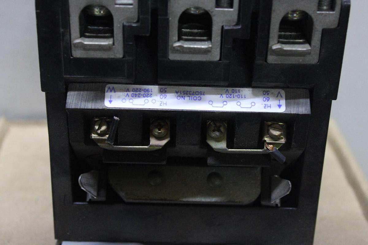 Used FURNAS CONTACTOR 42FE35AF262GT 75 AMP 600 VAC 3-POLE COIL: 120V