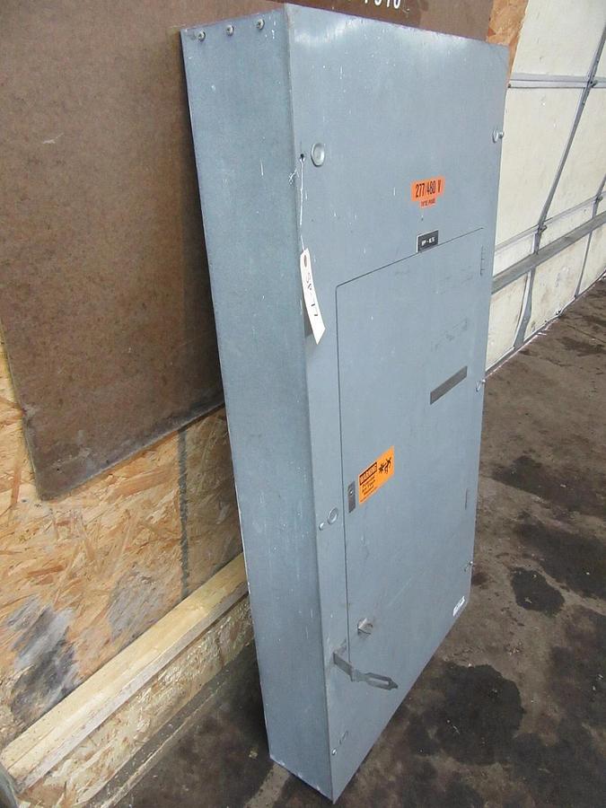 Used 225 AMP SQUARE D I-LINE PANELBOARD PANEL MAIN LUG MLO 3 PH 4 W 600 / 480 VAC E1