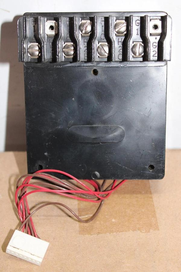 Used CUTLER HAMMER ELECTRIC DISTRIBUTION BLOCK 5281C53G11 **WARRANTY INCLUDED**