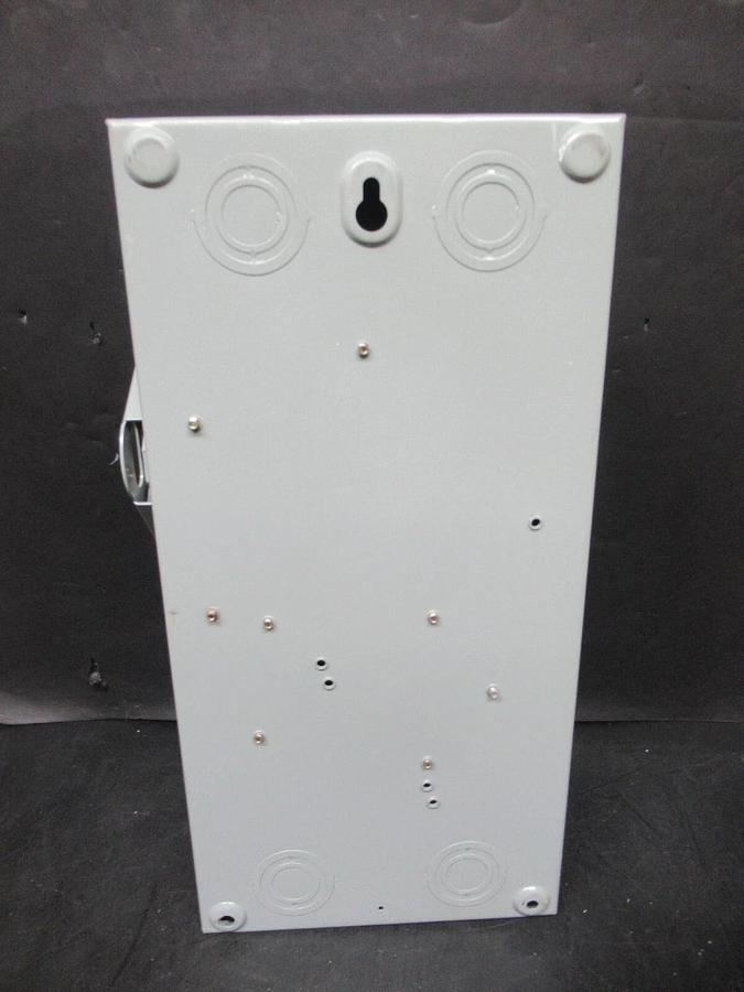 Used EATON HEAVY DUTY SAFETY DISCONNECT DH221FGK 240 VAC 30 AMP 7.5 HP 2-POLE