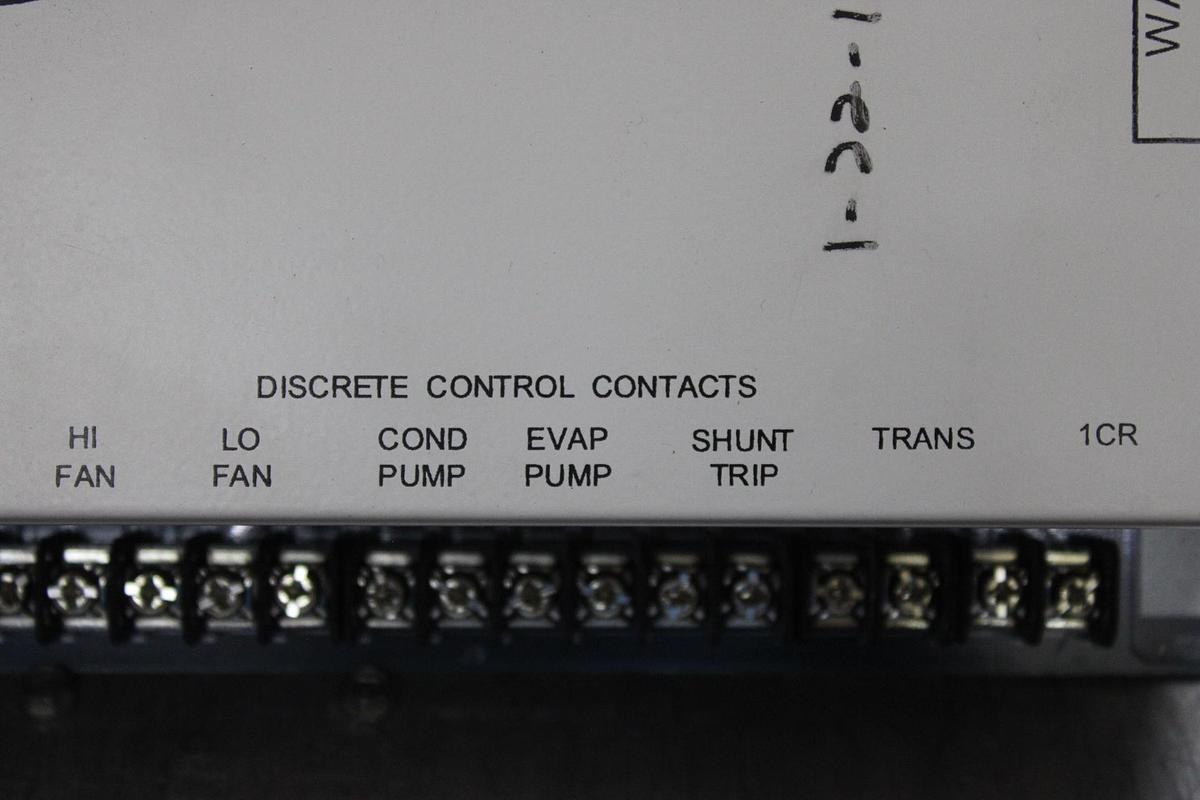 Used MCQUAY CAREL MICROTECH II HVAC CHILLER CONTROLLER PCO2MQ2BM0