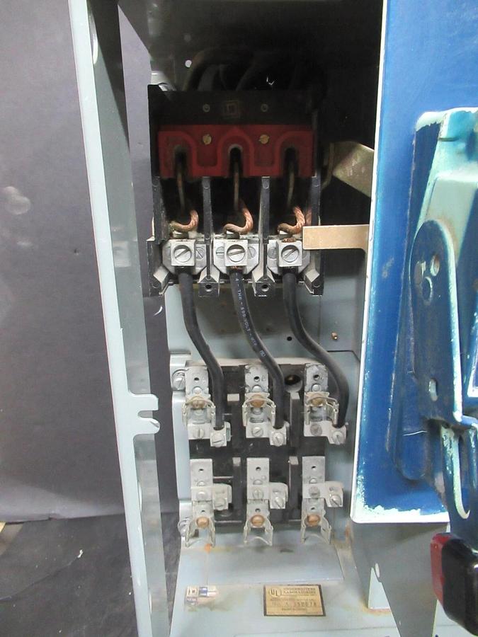 Used SQUARE D MCC MOTOR CONTROL DUAL FEEDER 17" MODEL 4 NO FUSES WITH DISCONNECTS