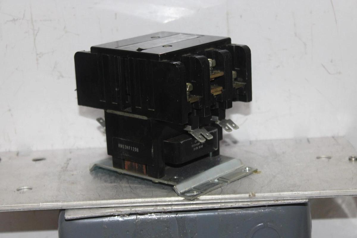 Used GENERAL ELECTRIC CONTACTOR CR153FB072CJA 60 AMP 600 VAC 3-PHASE 3-POLE