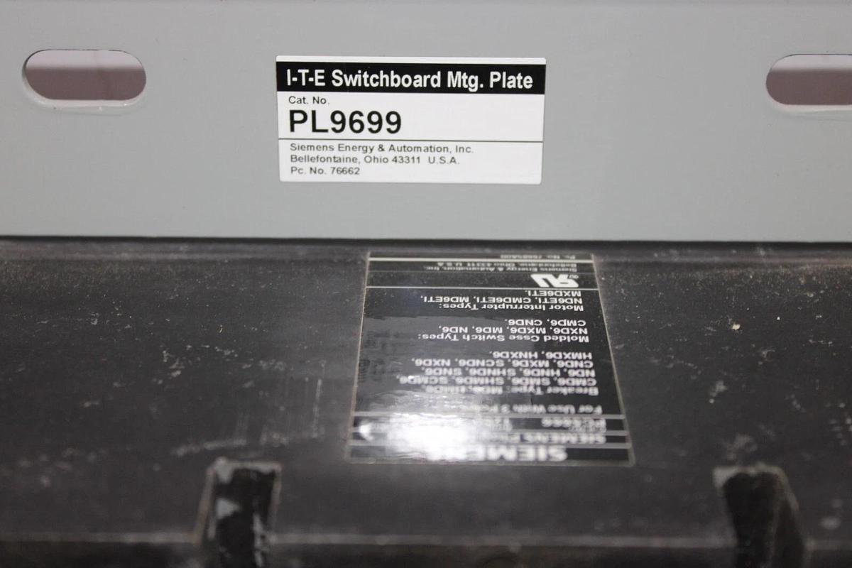 Used SIEMENS MOLDED CASE SWITCH CND63S120A 1200 AMP 600 VAC 3-POLE W/ MOUNT