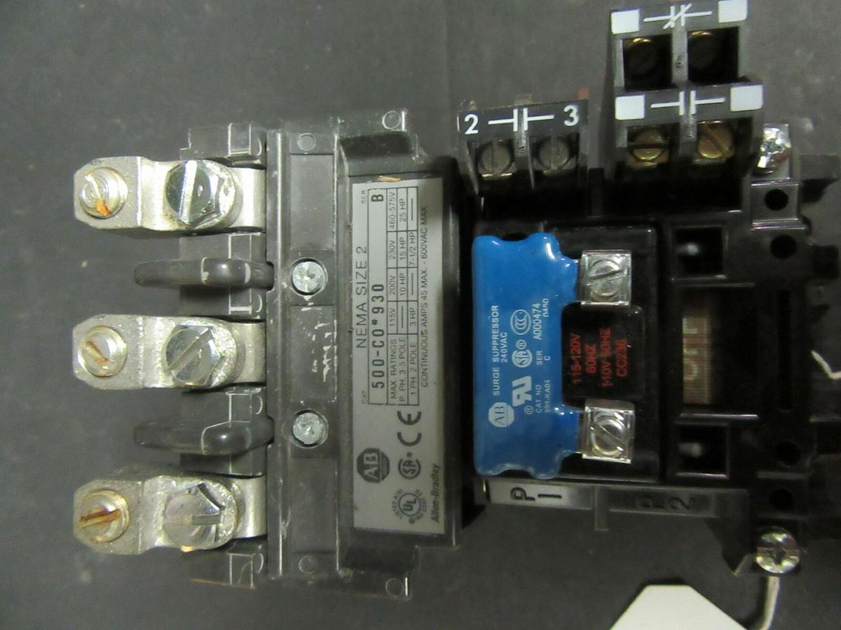 Used ALLEN BRADLEY NEMA CONTACTOR 500-CO*930 NEMA 2 45 AMP 600 VAC 25 HP COIL: 120V