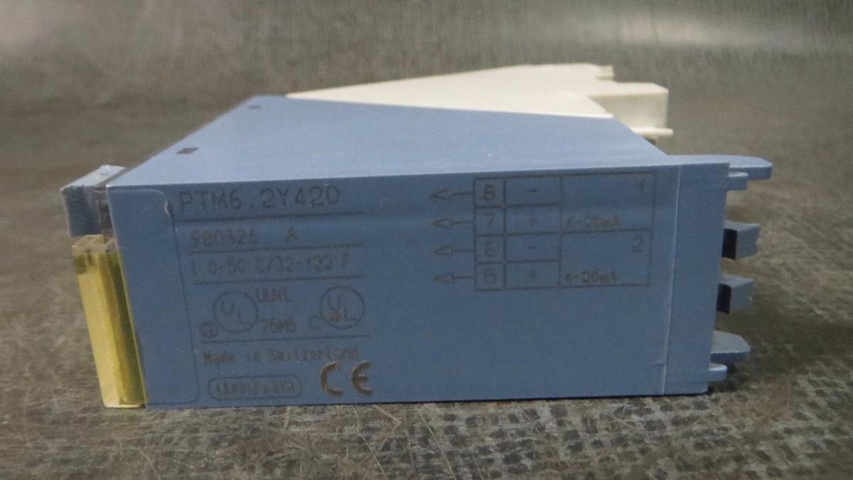 Used SIEMENS APOGEE TERMINATION MODULE WITH BASE  MODEL: PTM6.2Y420  **WARRANTY**