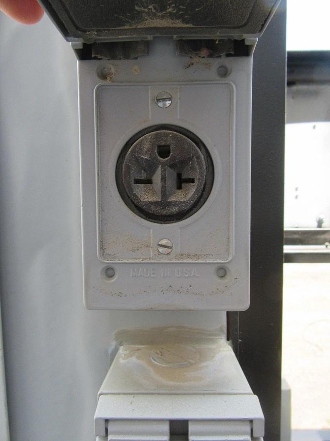 Used 60 KW DIESEL GENERATOR KATOLIGHT 120/240 & 480V JOHN DEERE RENTAL SPEC. TRAILER