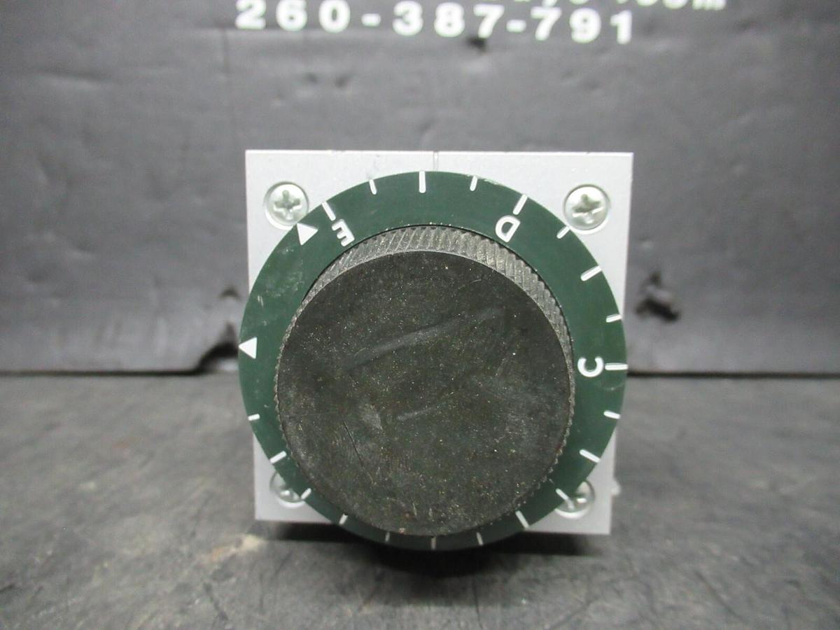 Used AGASTAT TIME DELAY RELAY 0.2-2 SECONDS 7032AAA 120 VOLT VOIL 600 VAC 10 AMP