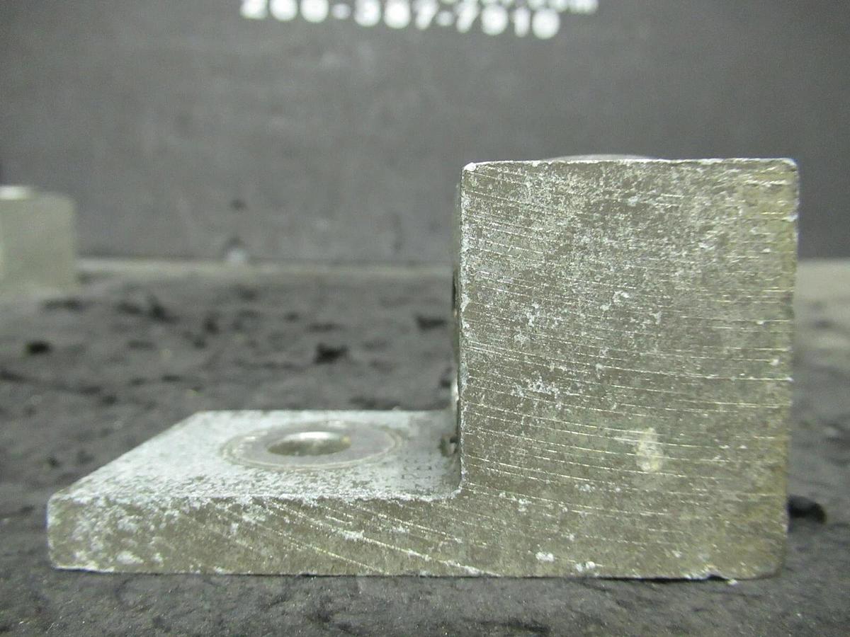 Used (3) QTY ILSCO TA-500 1 (SINGLE) BARREL MECHANICAL CONNECTOR LUG TAP 500 MCM - 4