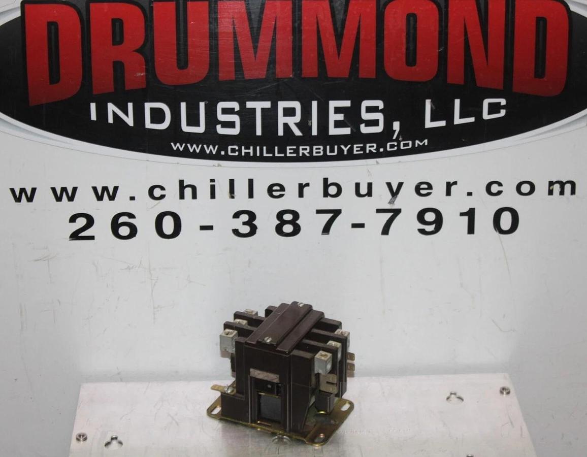 Used FASCO CONTACTOR 30F030 40 AMP 600 VOLT 3-PHASE 3-POLE COIL: 110/120 VOLT