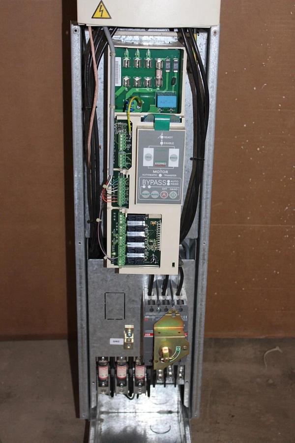 Used ABB VARIABLE SPEED DRIVE ACH401602532 480 VAC 3-PHASE *W/ BYPASS* *NO KEYPAD*