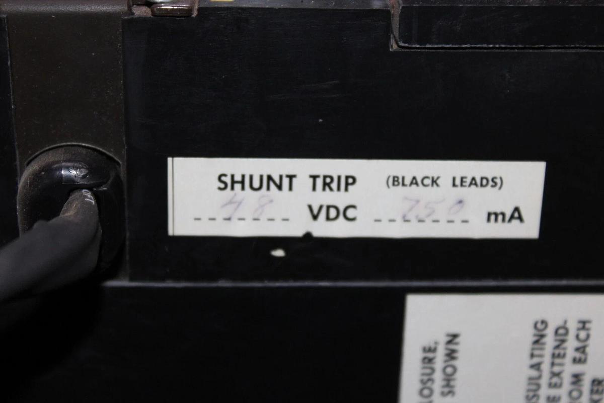 Used SQUARE D DC CIRCUIT BREAKER PAF362000DCM021433 W/ AUX. SWITCH & SHUNT TRIP