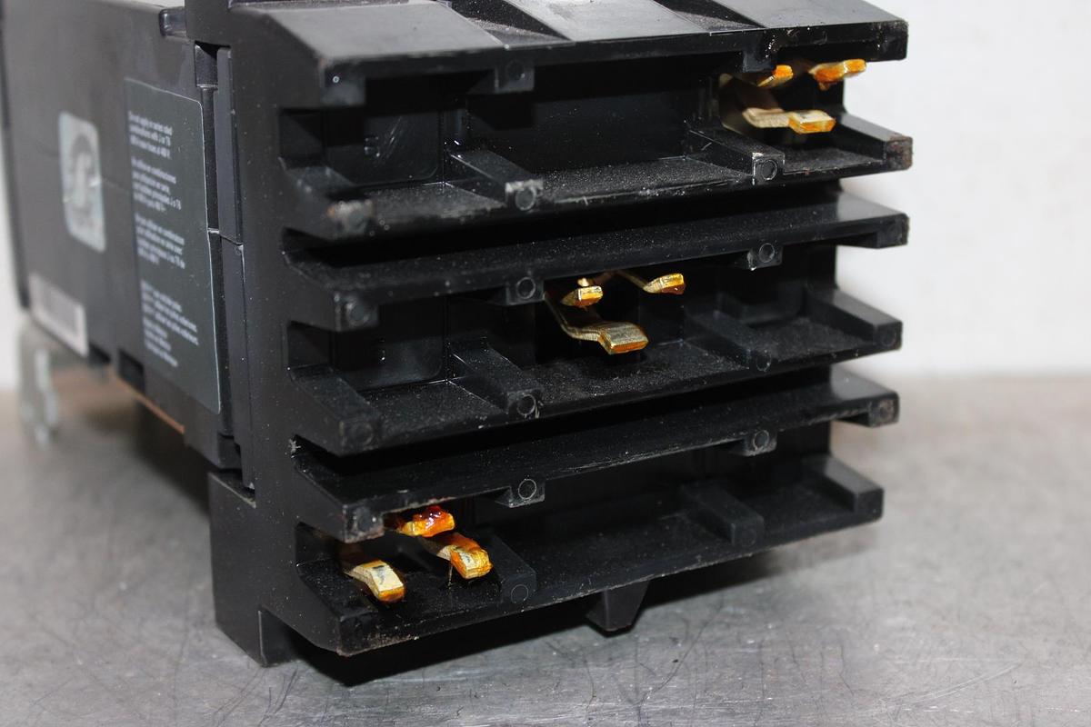 Used SQUARE D I-LINE CIRCUIT BREAKER FA36100 100 AMP 600 VAC 3-POLE