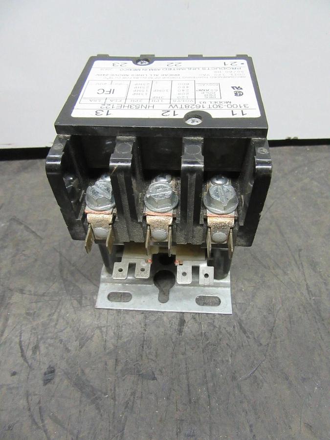 Used PRODUCTS UNLIMITED CONTACTOR 3100-30T1628TW HN53HE122 600 VAC 50 AMP COIL: 120 V