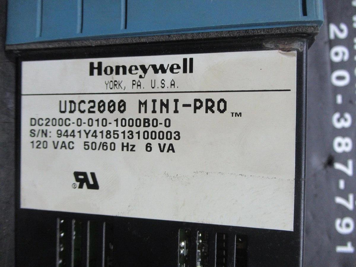 Used HONEYWELL BURNER CONTROL KEYBOARD DISPLAY UDC2000 MINI-PRO DC200C-0-010-1000B0-0