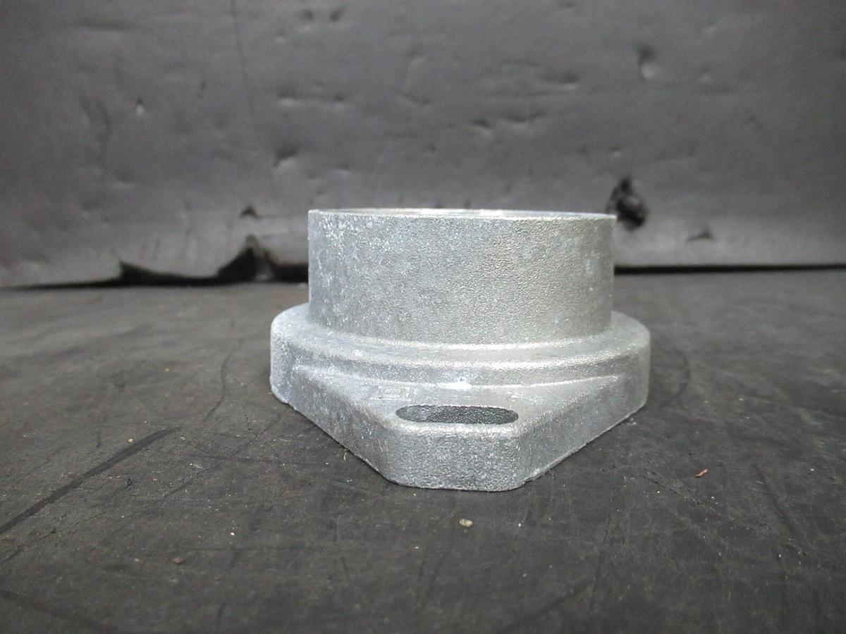NEW SURPLUS SQUARE D INTERCHANGEABLE RAINTIGHT HUB B-200 SER. 2 **WARRANTY**