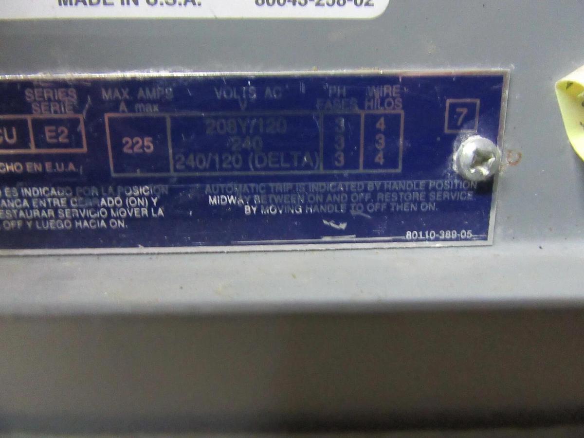 Used SQUARE D NQOD SERVICE PANEL MHC35SHR 225 AMP 240/208/120 VAC 4-WIRE 40-CIRCUIT
