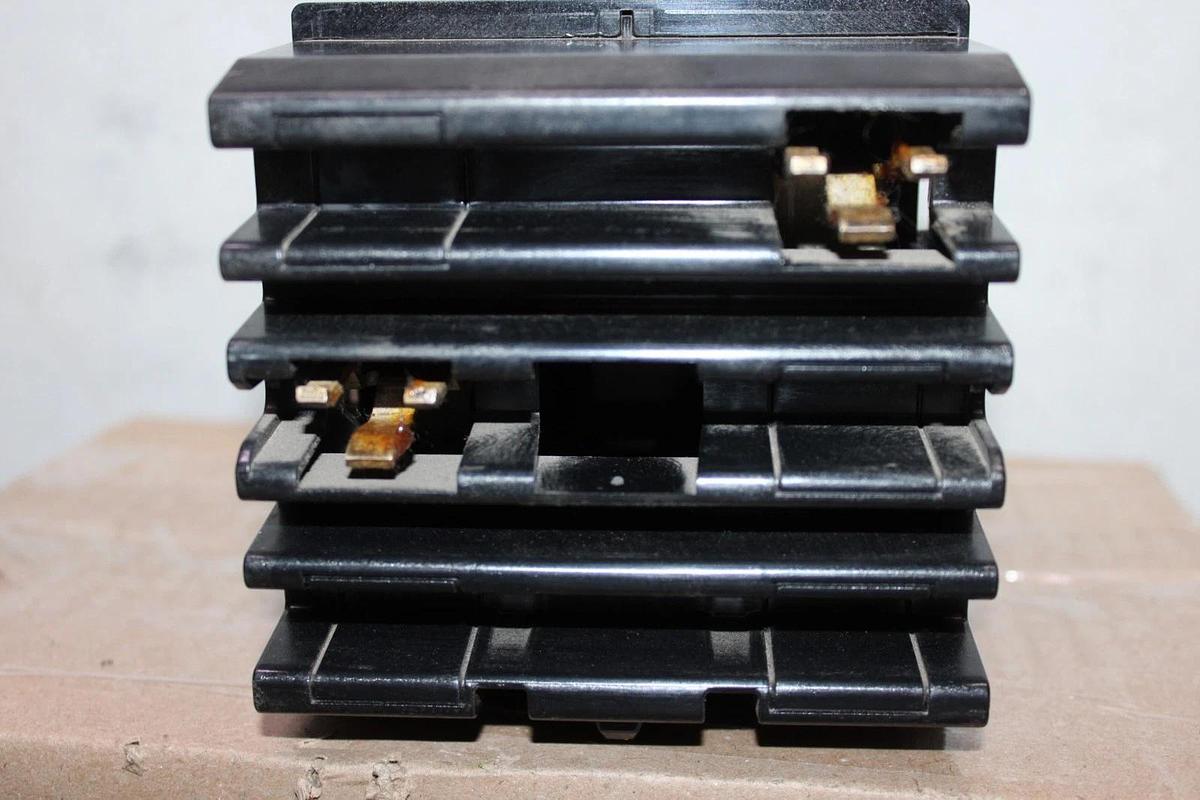 Used SQUARE D POWERPACT I-LINE CIRCUIT BREAKER HJA260601 60 AMP 600 VAC 2-POLE