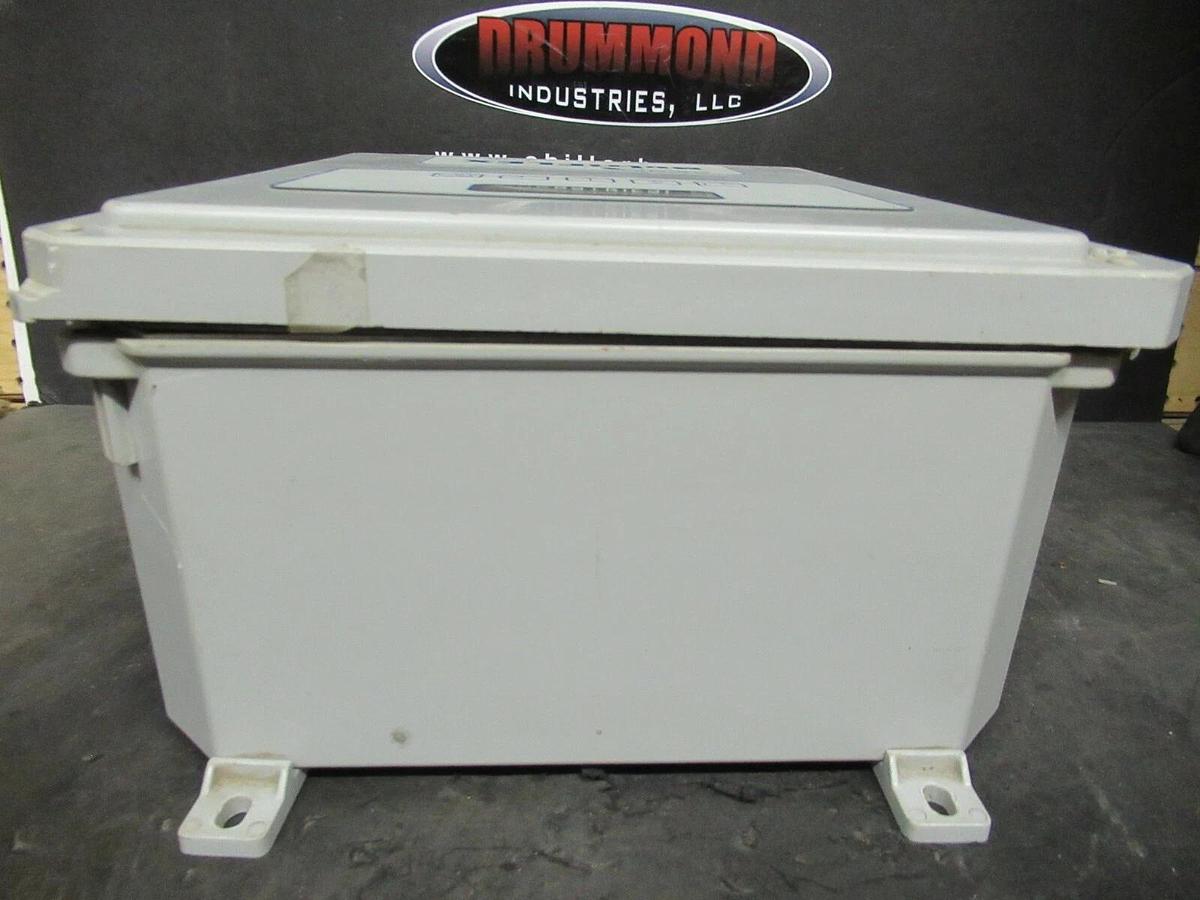 Used AQUATRAC INSTRUMENTS MULTIFLEX COOLING TOWER CONTROLLER M5T-CP-T2-TF-RC DRIVE