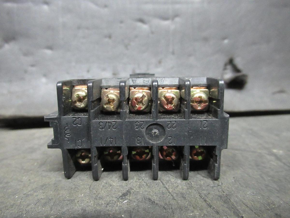 Used HITACHI MAGNETIC CONTACTOR A10-N 440 VOLT 2.2 KW 16 AMP 460 VOLT COIL