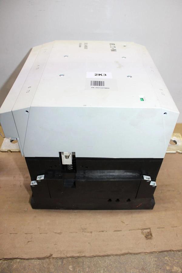Used EATON VACUUM CONTACTOR DIL-M580 XTCE580N 600 VOLT 980 AMP 600 HP COIL: 110-240V