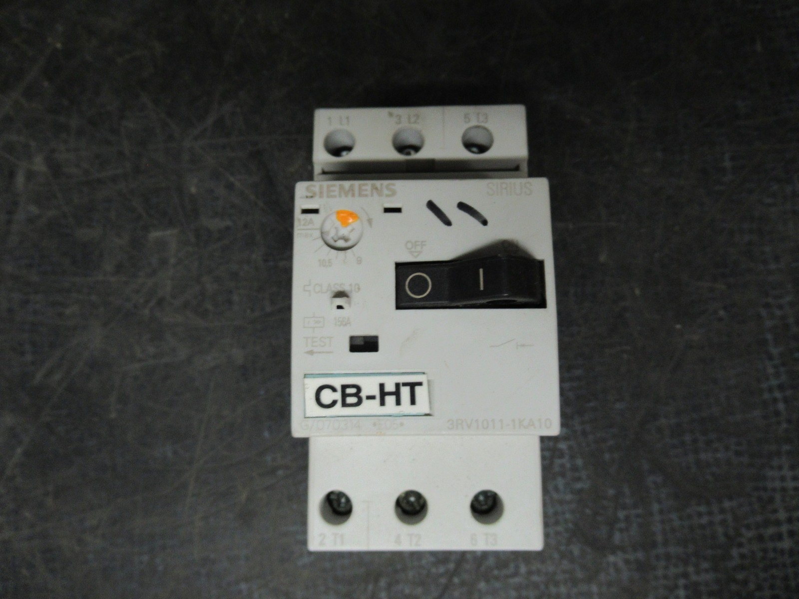 Used SIEMENS MANUAL MOTOR STARTER 3RV1011-1KA10 600 VOLT 12 AMP 10 HP G/070314