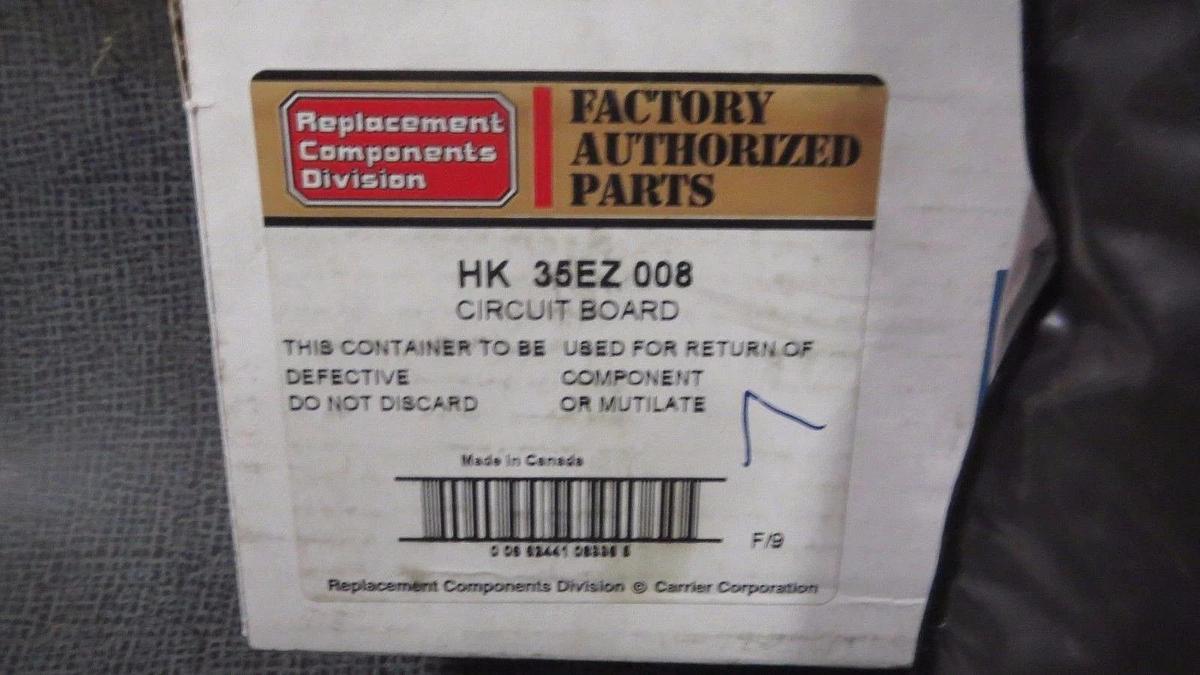 NEW WITH BOX! -- CARRIER INPUT/OUTPUT CIRCUIT CONTROL BOARD # HK35EZ008