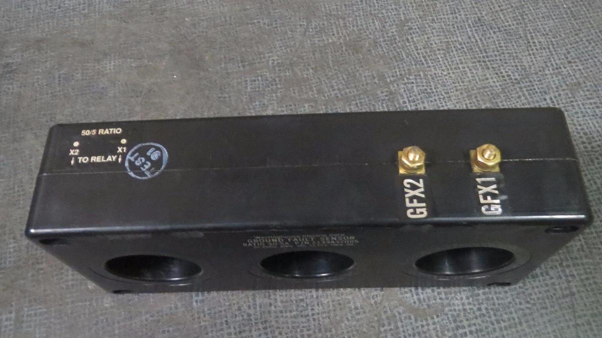 Used WESTINGHOUSE GROUND FAULT SENSOR (1) 50:5A / 50-400 Hz / 600 V MODEL: 2149A32H05