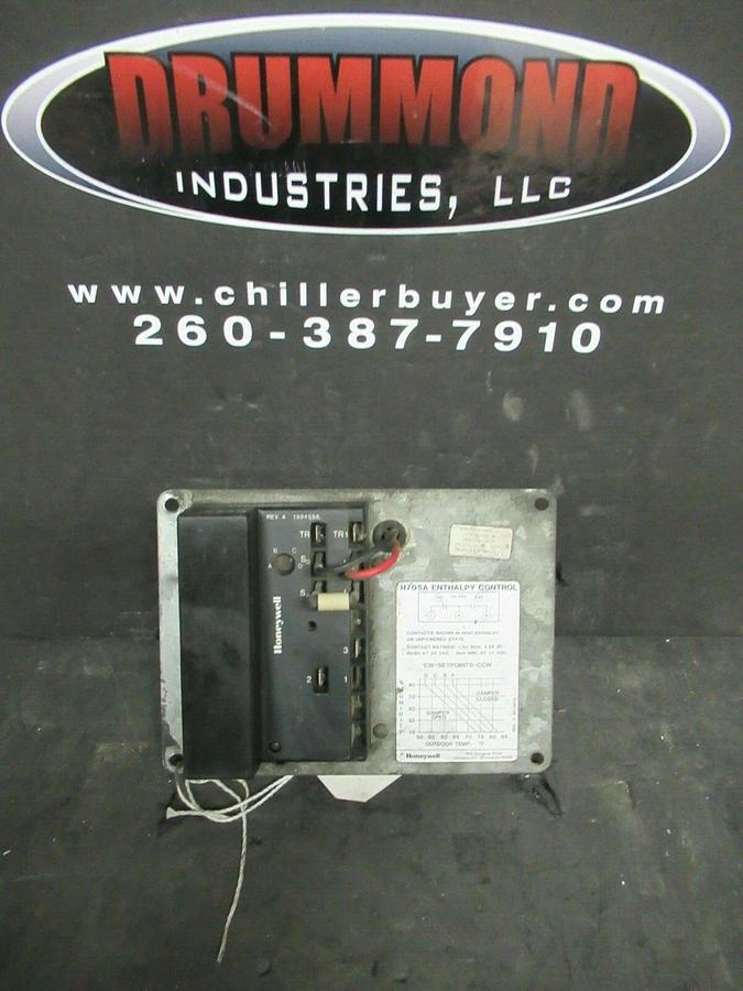 Used HONEYWELL ENTHALPY CONTROL H705A1029-1 3.5 AMP 24 VAC